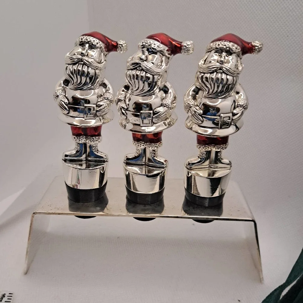 NIB-International Silver Co 3 Santa Stoppers in Rack & Godinger Salt & Pepper